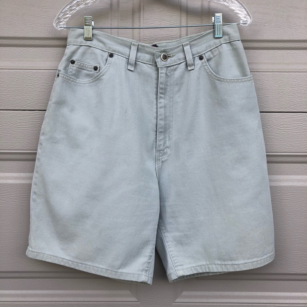 VINTAGE Minimalist style 100% cotton jean shorts